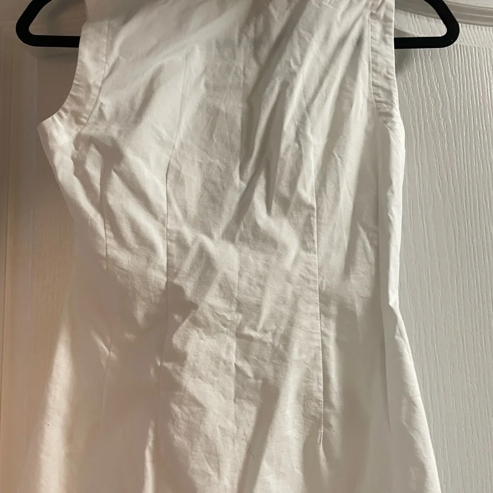 Tahiri sleeveless button down - Picture 5 of 5